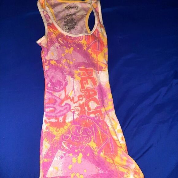 Miley Cyrus & Max Azaria tank - Picture 1 of 2